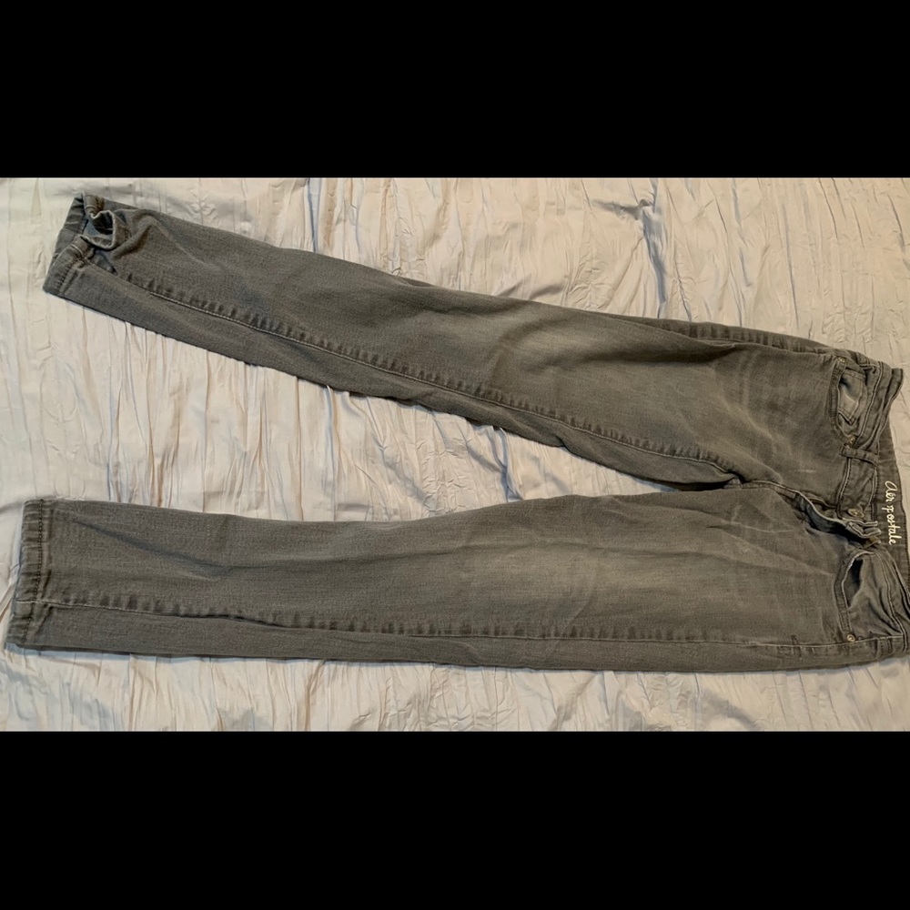 Gray skinny jeans